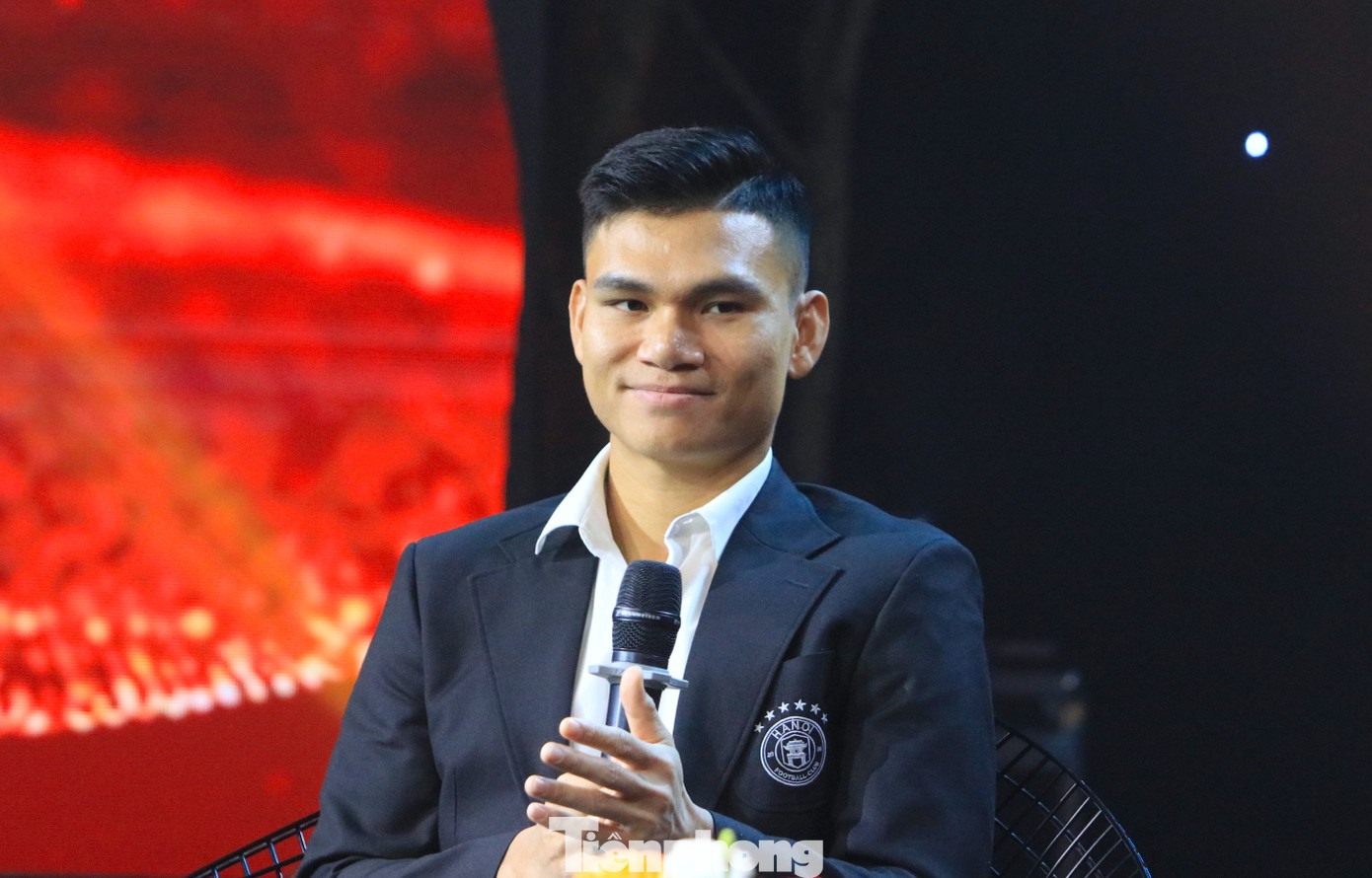 Xuân Mạnh gửi lời cảm ơn người hâm mộ, gia đình đã luôn đồng hành cùng bản thân trong mỗi giải đấu. Xuân Mạnh gửi lời cảm ơn người hâm mộ, gia đình đã luôn đồng hành cùng bản thân trong mỗi giải đấu.