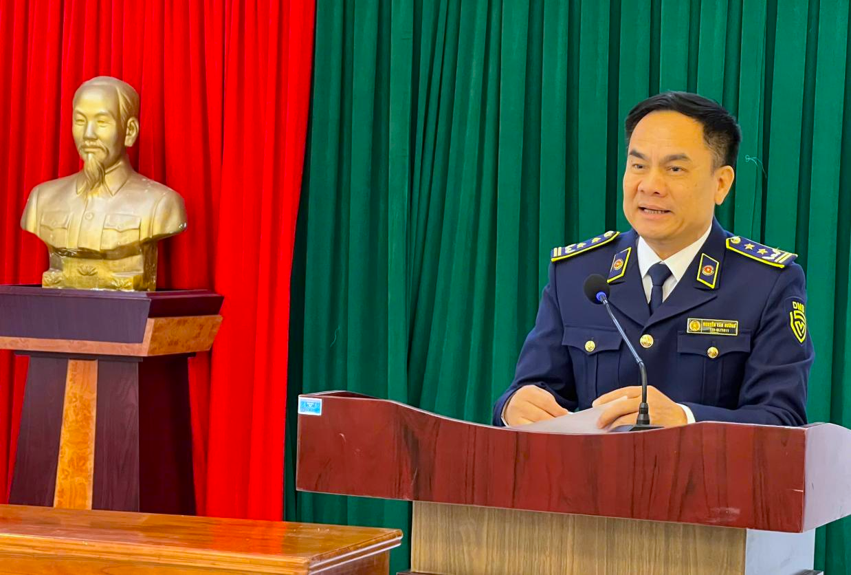 Ông Nguyễn Văn Hường - Cục trưởng Cục Quản lý thị trường tỉnh Nghệ An. Ông Nguyễn Văn Hường - Cục trưởng Cục Quản lý thị trường tỉnh Nghệ An.