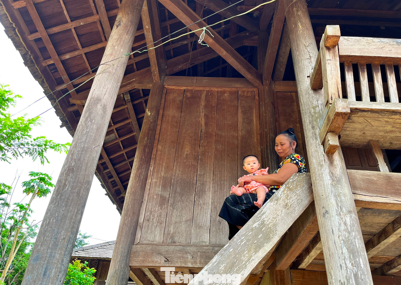 Người dân ở Mường Đán hiện vẫn giữ nguyên những nét đặc trưng văn hóa của người dân tộc Thái cổ. Trong đó, những nếp nhà, phong tục, trang phục vẫn được giữ nguyên.