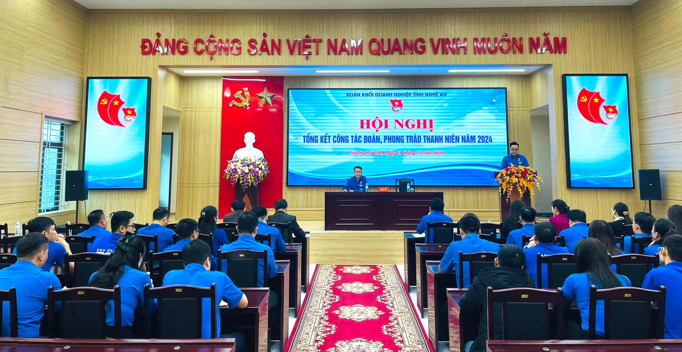 Toàn cảnh buổi hội nghị tổng kết.