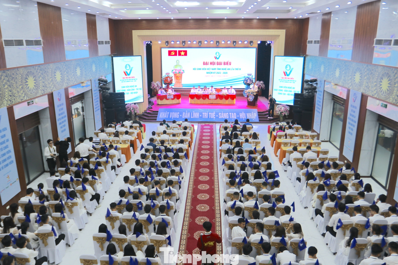 Toàn cảnh Đại hội. Toàn cảnh Đại hội.