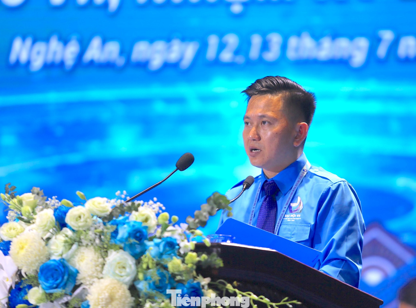 Anh Cao Xuân Thảo - Phó Chủ tịch Hội LHTN Nghệ An điều hành Đại hội.