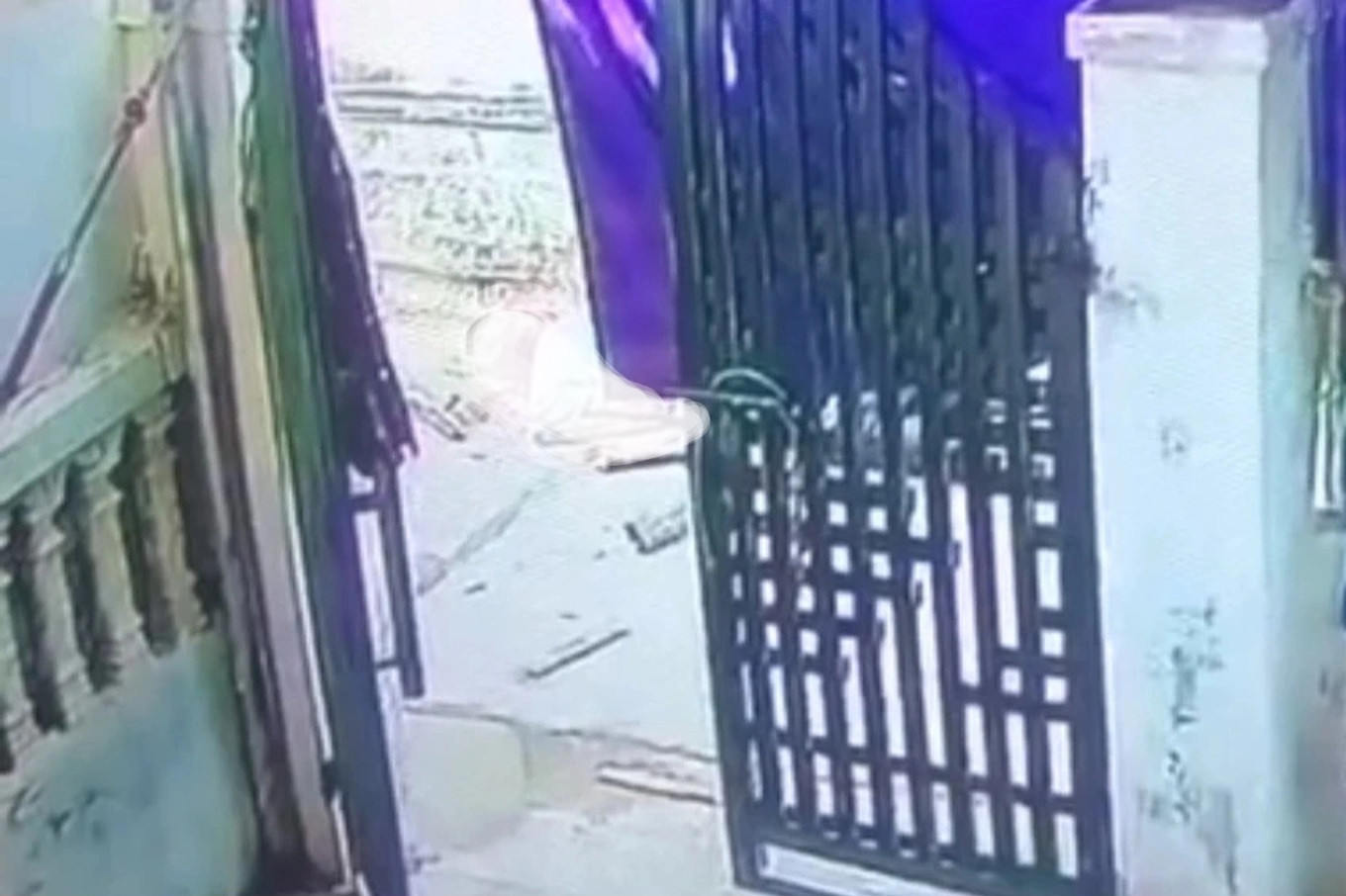 Hiện trường cụ ông 70 tuổi bị đánh tử vong tại chỗ. Hiện trường cụ ông 70 tuổi bị đánh tử vong tại chỗ.