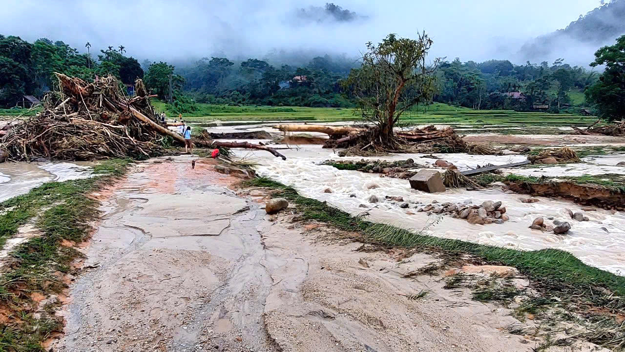 Hiện chưa có thống kê cụ thể thiệt hại từ trận lũ quét này gây ra. Hiện chưa có thống kê cụ thể thiệt hại từ trận lũ quét này gây ra.