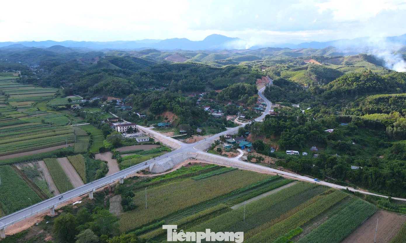 Khi cây cầu được thông xe sẽ kết nối xã Bồng Khê với trung tâm huyện Con Cuông, thúc đẩy phát triển kinh tế, văn hóa xã hội địa phương.