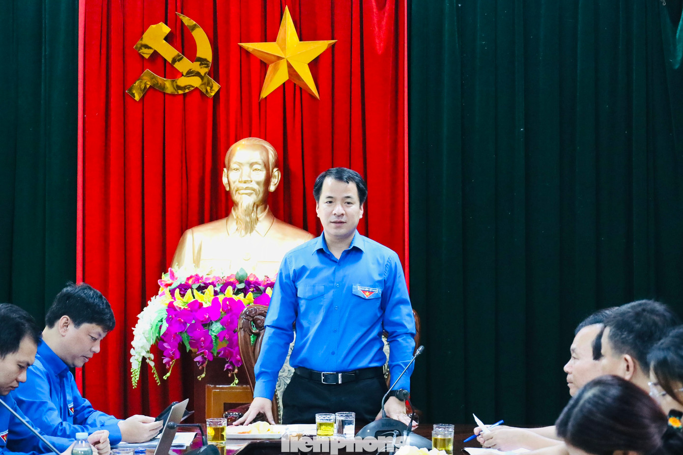 Anh Ngô Văn Cương - Bí thư T.Ư Đoàn chủ trì buổi làm việc.