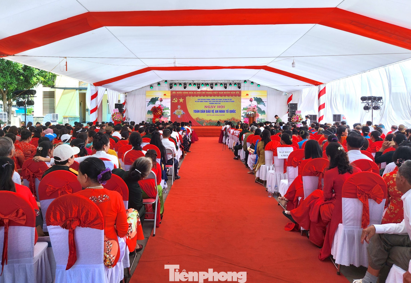 Toàn cảnh buổi lễ Ngày hội toàn dân bảo vệ an ninh Tổ quốc năm 2023 tại phường Nghi Thu (TX. Cửa Lò, Nghệ An). Toàn cảnh buổi lễ Ngày hội toàn dân bảo vệ an ninh Tổ quốc năm 2023 tại phường Nghi Thu (TX. Cửa Lò, Nghệ An).