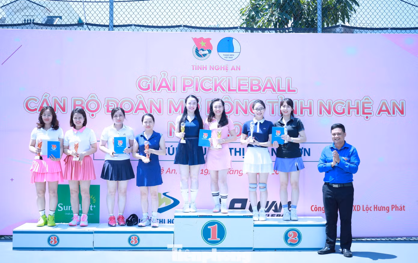 Kết thúc các lượt thi đấu, Ban tổ chức đã trao giải Nhất, Nhì và đồng giải Ba cho các đội ở các nội dung.