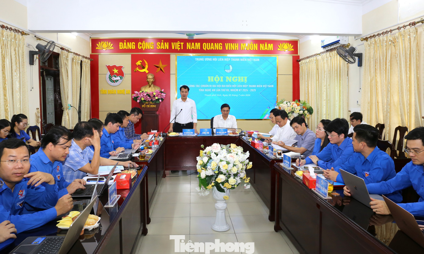 Toàn cảnh hội nghị.