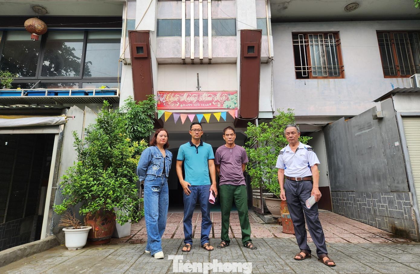 Người dân mong muốn chủ đầu tư sớm hoàn thiện hồ sơ để cơ quan chức năng cấp "sổ đỏ" cho người dân an tâm sinh sống.