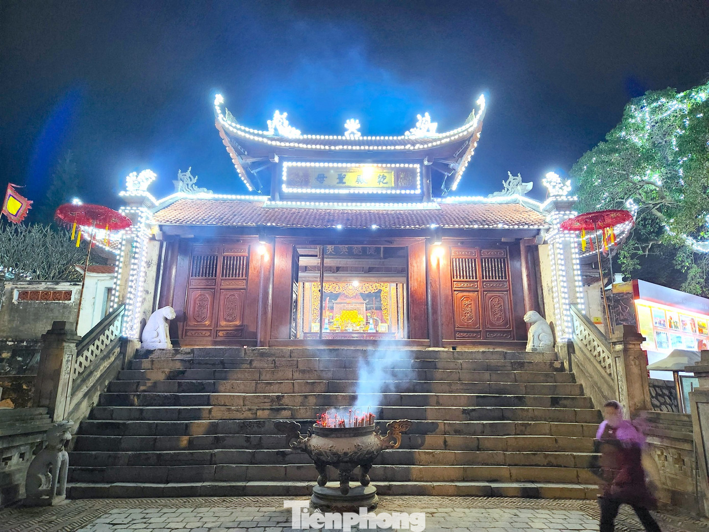 Đền Cờn được mệnh danh là ngôi đền linh thiêng bậc nhất ở xứ Nghệ