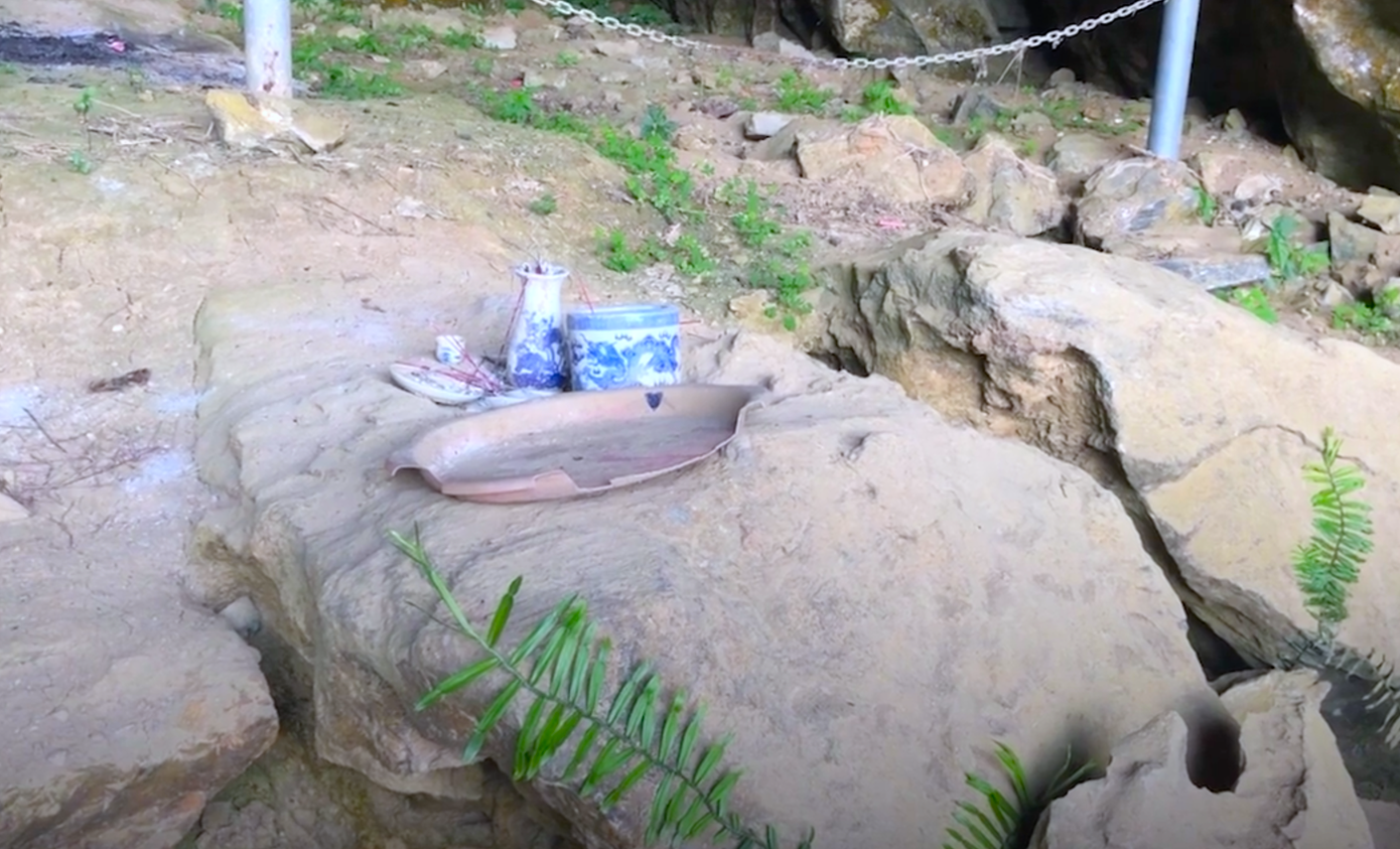 Di tích đang đứng trước nguy cơ hoang tàn.