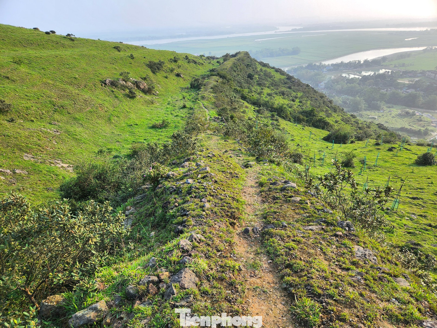 Theo sách Nghệ An ký ghi chép, khi lãnh đạo nghĩa quân Lam Sơn chống quân Minh, Lê Lợi chọn An Tĩnh là vùng chiến lược để rèn binh. Thành Rum là địa điểm quân sự quan trọng mà 2 bên đều đặt mục tiêu chiếm lất để làm căn cứ địa và phần thắng sau đó đã nghiêng về phía Lê Lợi. Sau hơn 2 năm chiêu binh trên núi, Lê Lợi lập được đại quân thiện chiến, tấn công vây hãm và tiêu diệt quân Minh ở Nghệ An.