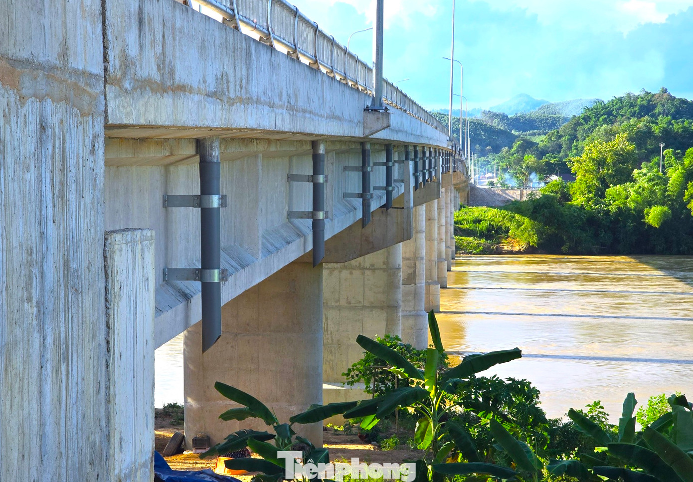Dự kiến, việc giải phóng mặt bằng để thi công đường dẫn cầu Thanh Nam sẽ hoàn thành trong tháng 8/2024.