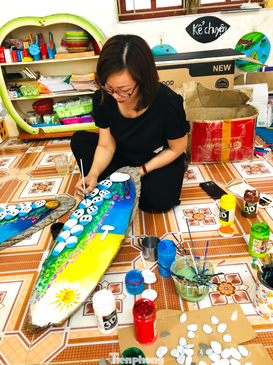 Được biết không chỉ tại trường mầm non Hòa Bình mà hiện một số trường mầm non trên địa bàn huyện Tương Dương cũng đã triển khai hoạt động vẽ tranh sáng tạo từ những hòn đá cuội để bán gây quỹ làm thư viện sách của trường và hỗ trợ học sinh có hoàn cảnh khó khăn.