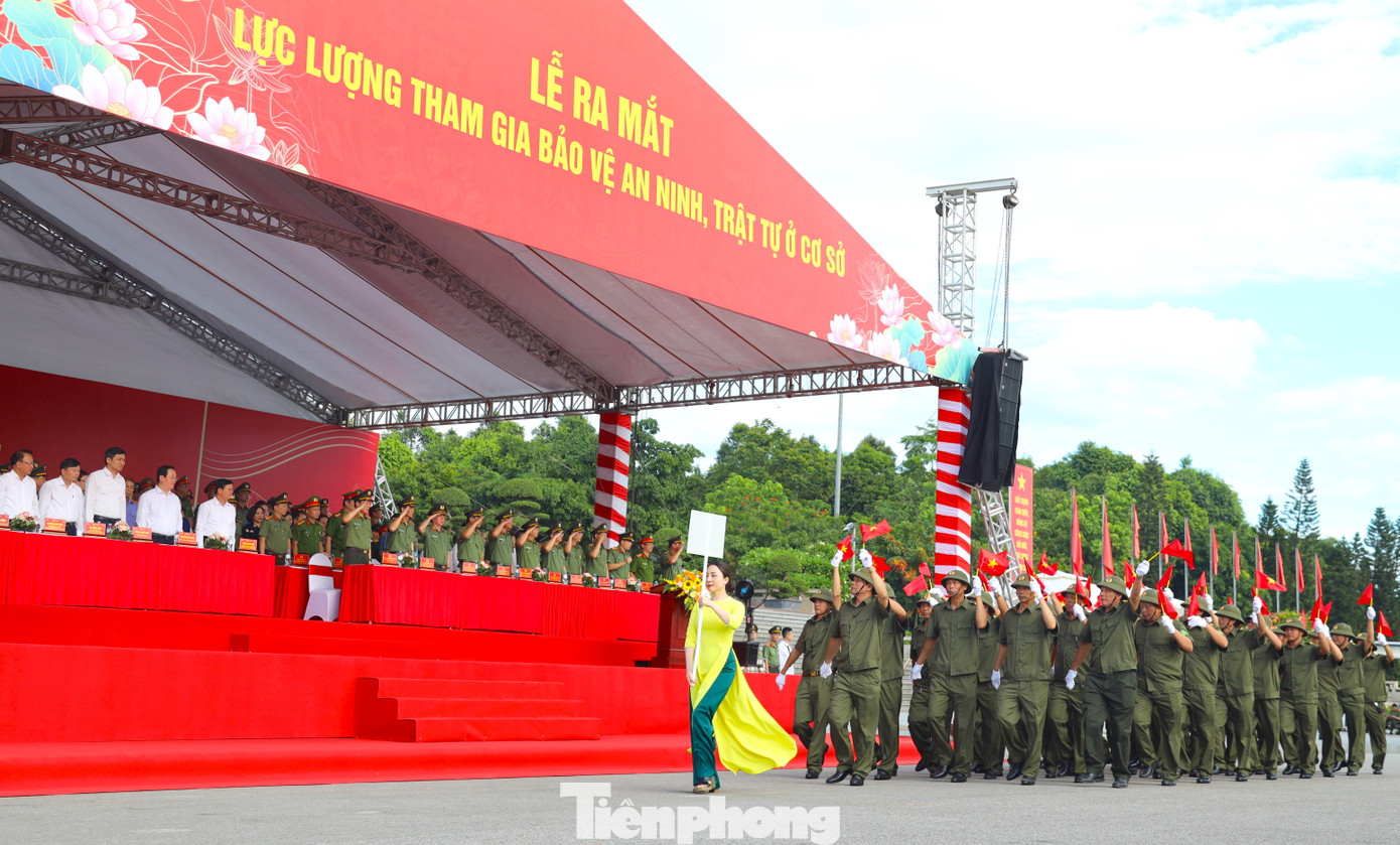 Các khối tham gia diễu hành trong buổi lễ ra mắt. Các khối tham gia diễu hành trong buổi lễ ra mắt.