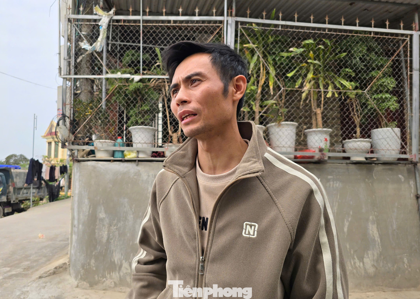 Từ lúc tàu cá và các ngư dân gặp nạn, chủ tàu Phạm Văn Đăng chưa phút nào chợp mắt vì lo lắng.