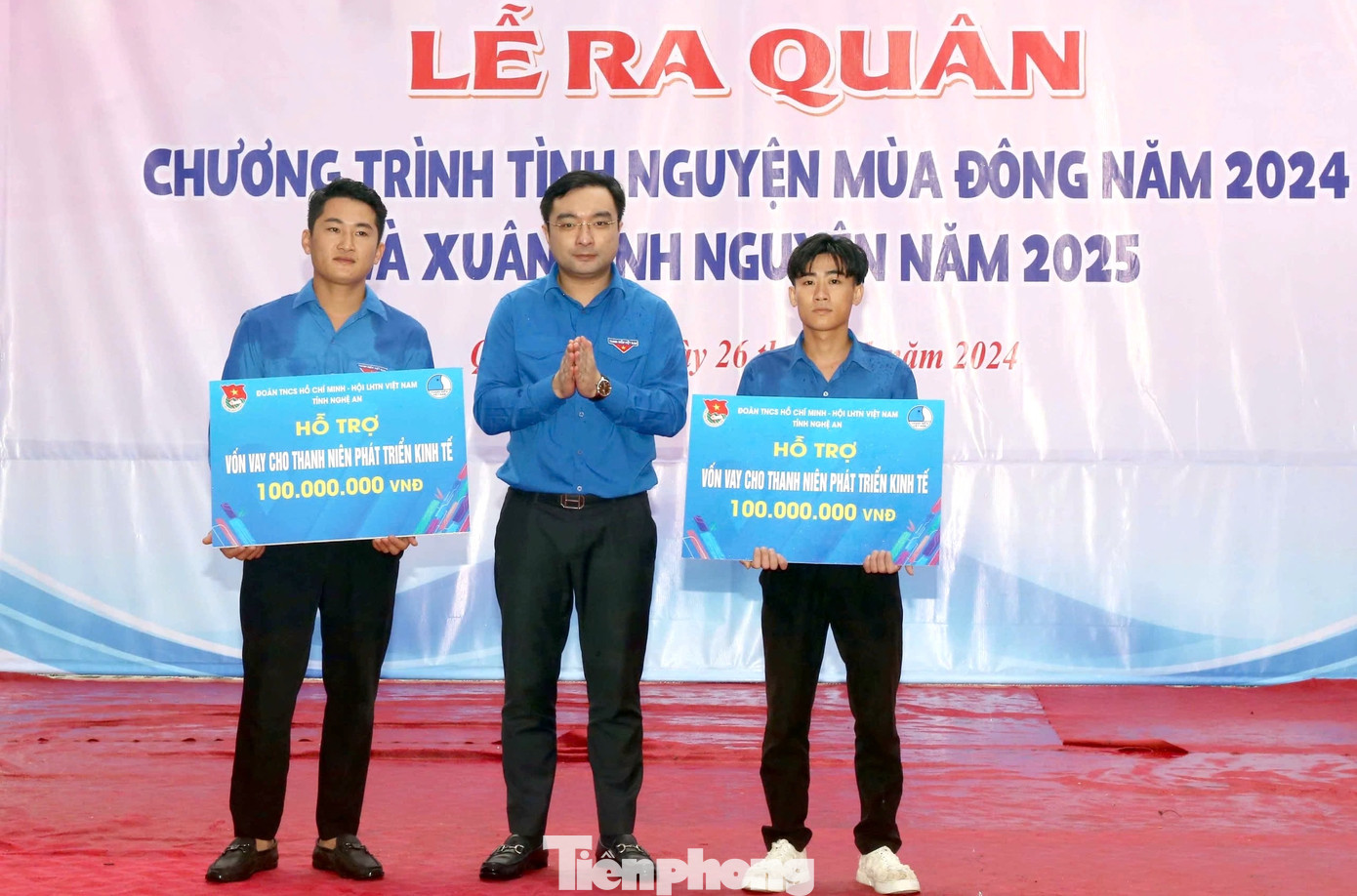 Những phần quà, công trình thanh niên ý nghĩa được trao tặng cho các đơn vị, người dân và các em thiếu nhi trên địa bàn huyện Quế Phong.