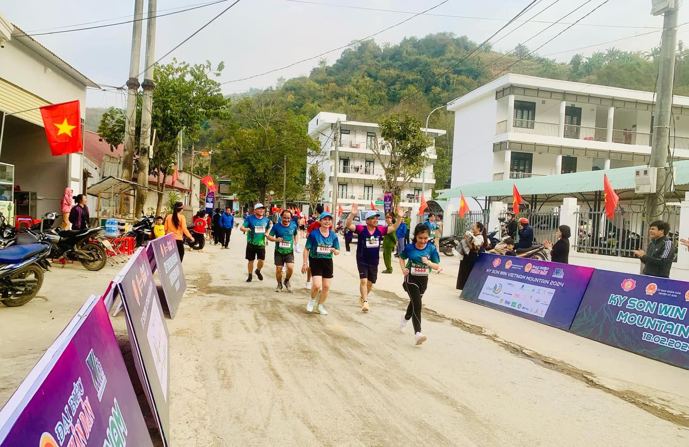 Giải đấu đã thu hút hơn 800 vận động viên tham gia.