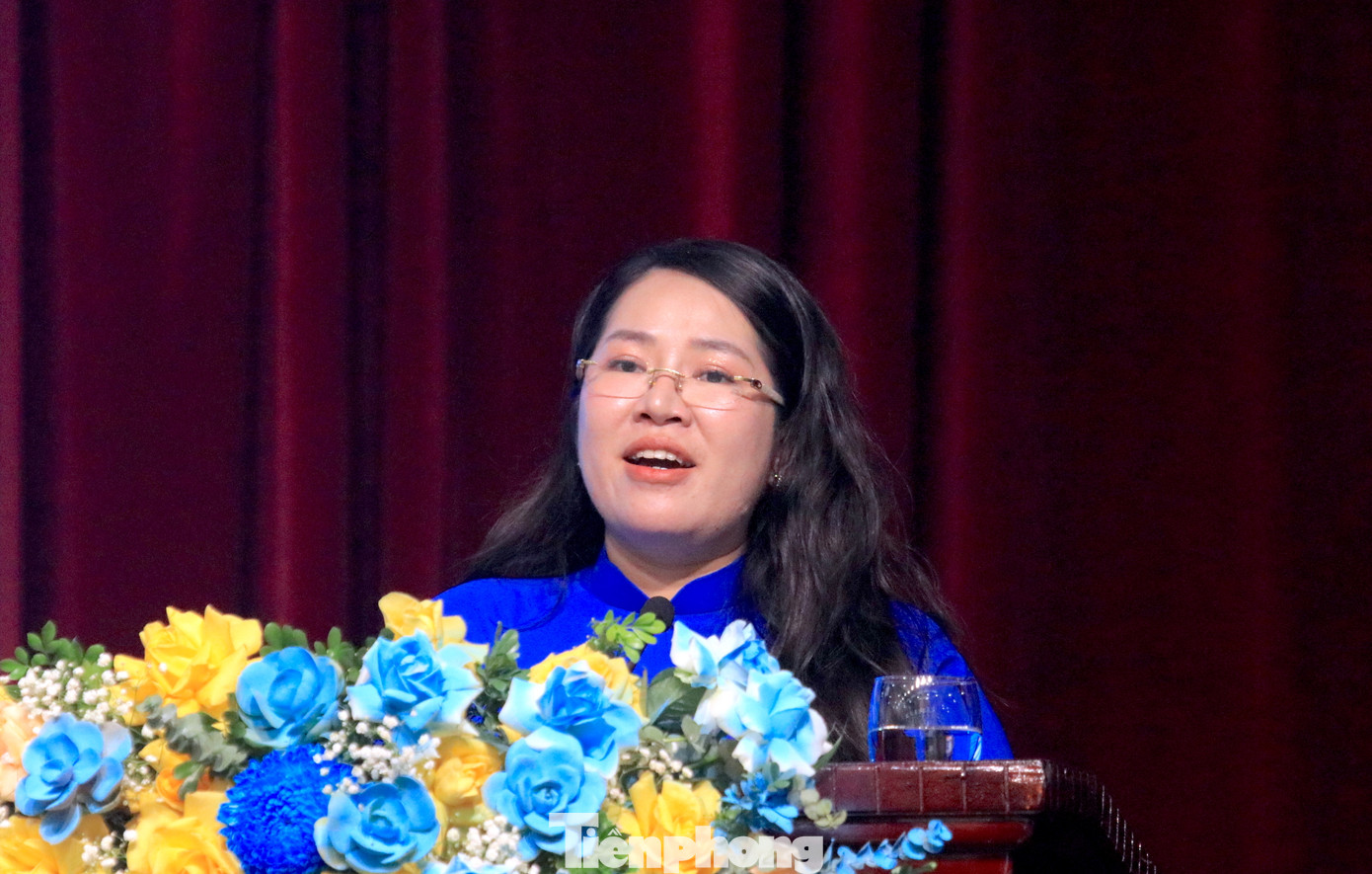 Chị Nguyễn Thị Phương Thúy - Bí thư Tỉnh Đoàn Nghệ An phát biểu khai mạc Hội nghị.