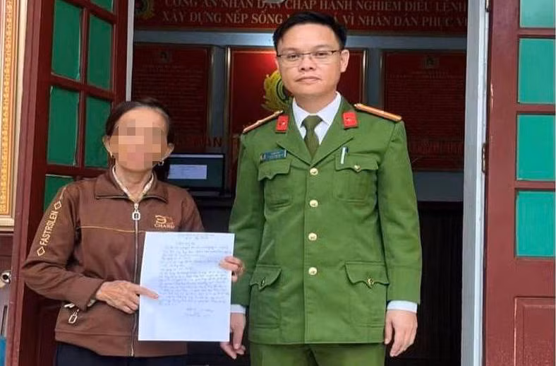Bà N.T.S. viết thư cảm ơn gửi Công an xã Nghĩa Trung (huyện Nghĩa Đàn, Nghệ An) vì đã giúp mình không bị lừa mất số tiền lớn.
