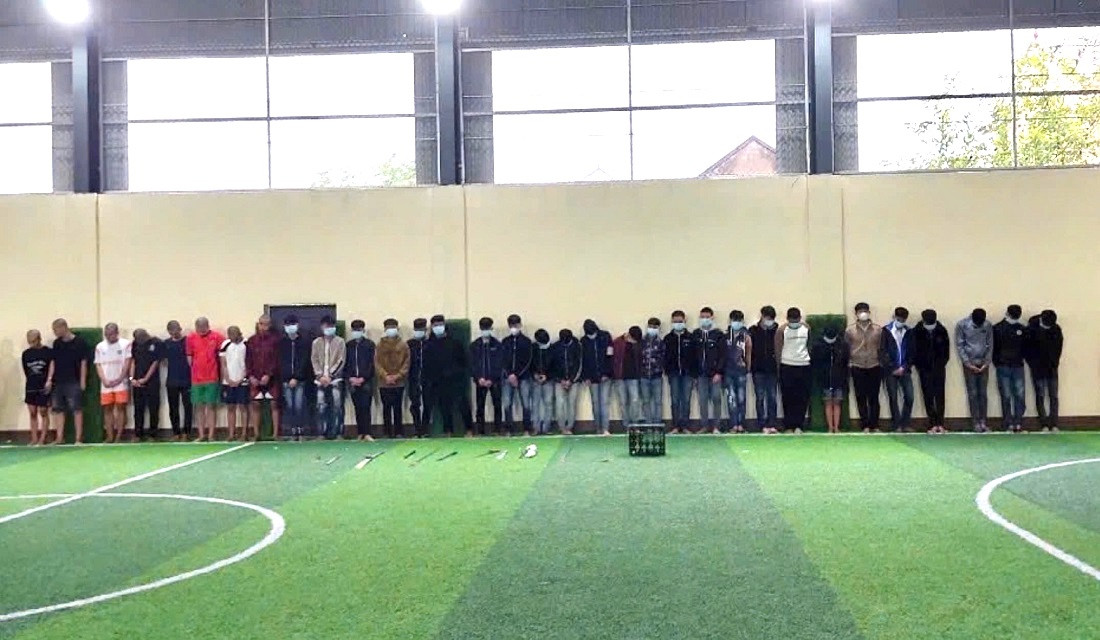 34 đối tượng bị công an bắt giữ về hành vi "Gây rối trật tự công cộng". 34 đối tượng bị công an bắt giữ về hành vi "Gây rối trật tự công cộng".