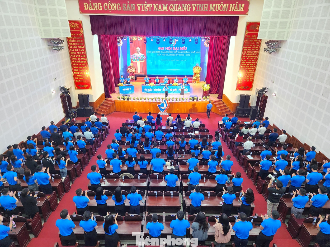 Quang cảnh Đại hội Đại biểu Hội Liên hiệp Thanh niên Việt Nam thành phố Vinh lần thứ VI Quang cảnh Đại hội Đại biểu Hội Liên hiệp Thanh niên Việt Nam thành phố Vinh lần thứ VI