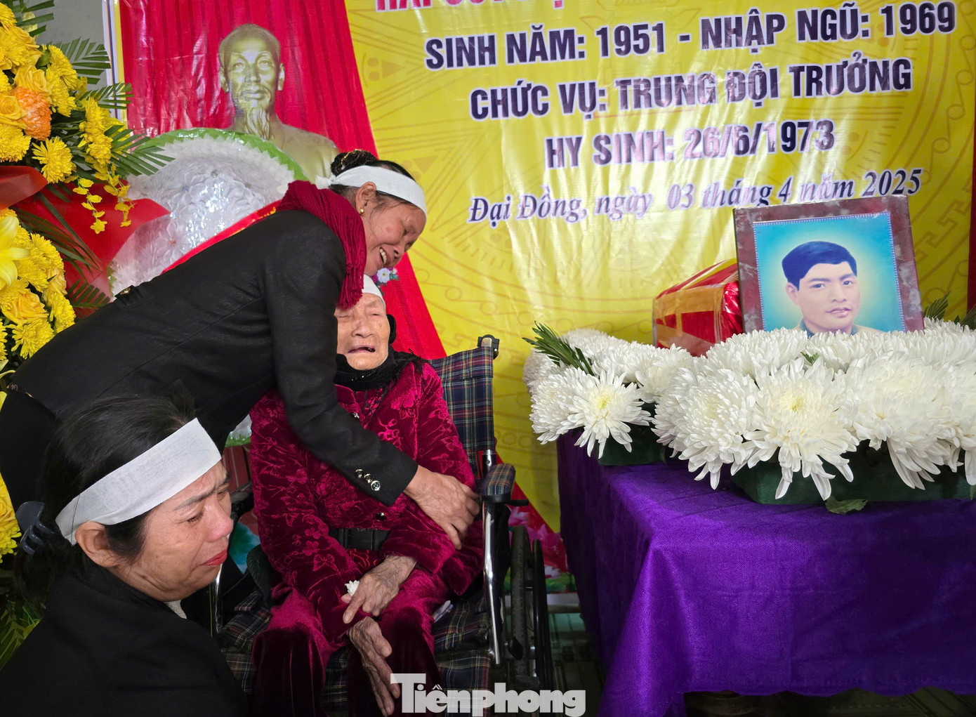 Tuổi cao sức yếu, lúc nhớ lúc quên nhưng hình bóng người con trai vẫn luôn in hằn trong tâm trí cụ Lài hơn nửa thế kỷ qua.