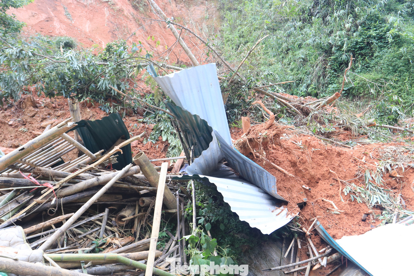 Mưa lũ, sạt lở trên địa bàn huyện Nguyên Bình đã khiến 38 người tử vong, 14 người bị thương và 15 người mất tích.