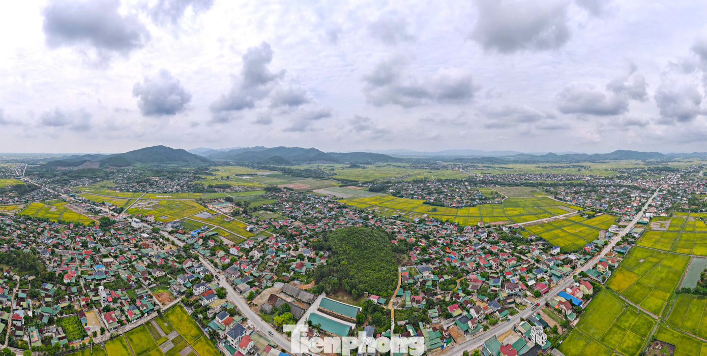 Ban Quản lý Dự án 4 - Bộ Xây dựng vừa có báo cáo liên quan đến tiến độ Dự án nâng cấp quốc lộ 7 qua địa bàn tỉnh Nghệ An, dự án vẫn chưa thể hoàn thiện sau nhiều năm triển khai thi công. Dự án được khởi công vào tháng 9/2022 với tổng mức đầu tư hơn 1.300 tỷ đồng có tổng chiều dài 27,5 km đi qua 3 huyện: Diễn Châu, Yên Thành và Đô Lương của tỉnh Nghệ An.