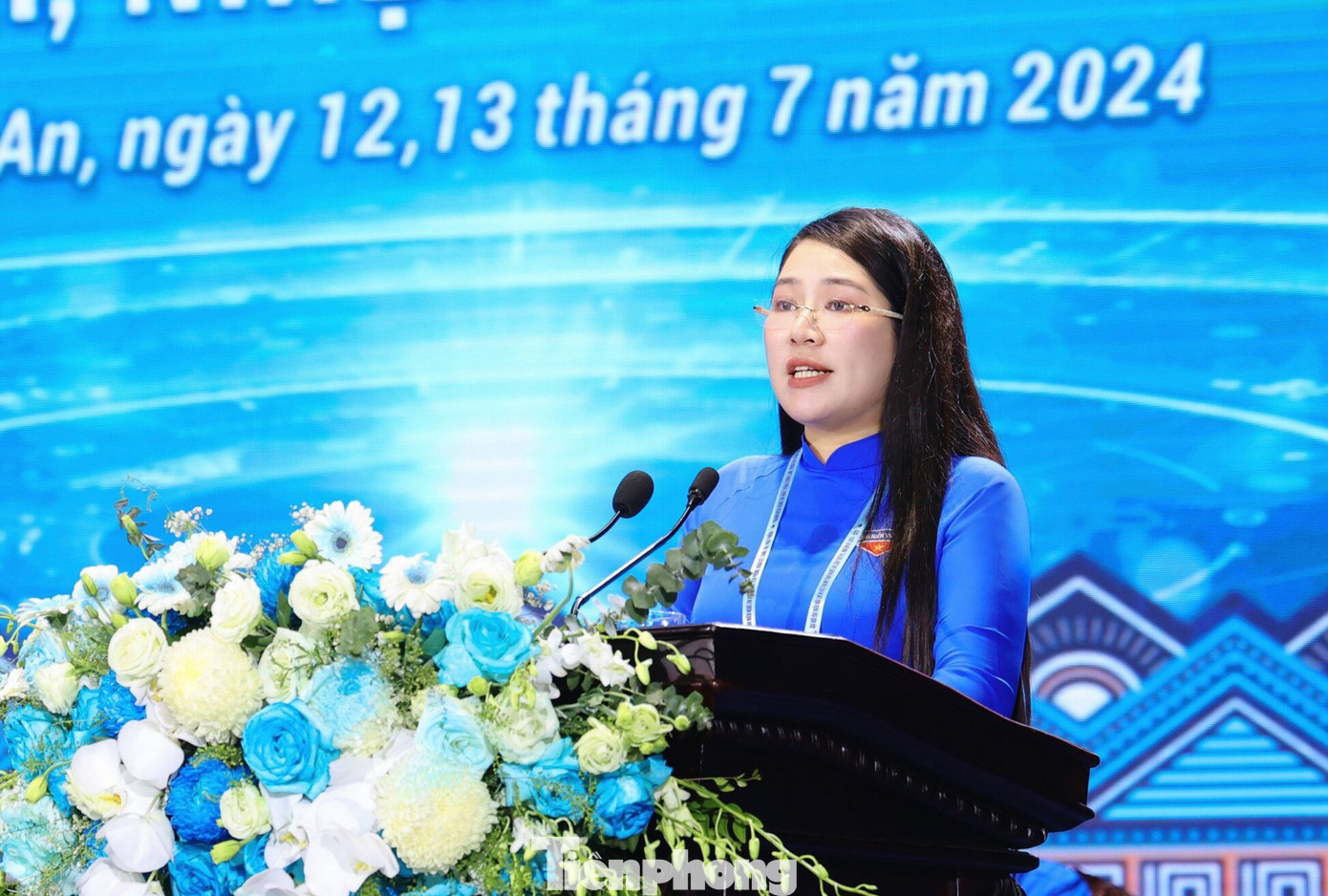 Chị Nguyễn Thị Phương Thúy - Ủy viên Ủy ban T.Ư Hội LHTN Việt Nam, Bí thư Tỉnh Đoàn Nghệ An, Chủ tịch Hội LHTN Việt Nam tỉnh Nghệ An phát biểu khai mạc Đại hội.