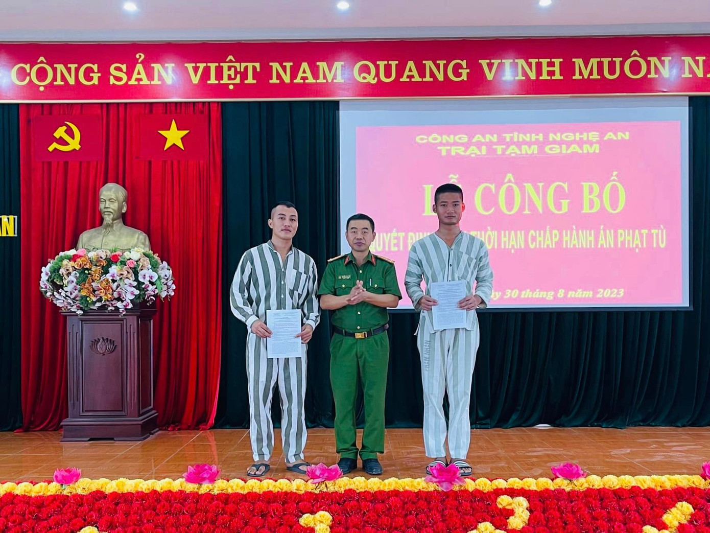 2 phạm nhân tại Trại tạm giam Công an tỉnh Nghệ An được giảm hết án trong dịp Quốc khánh 2/9.