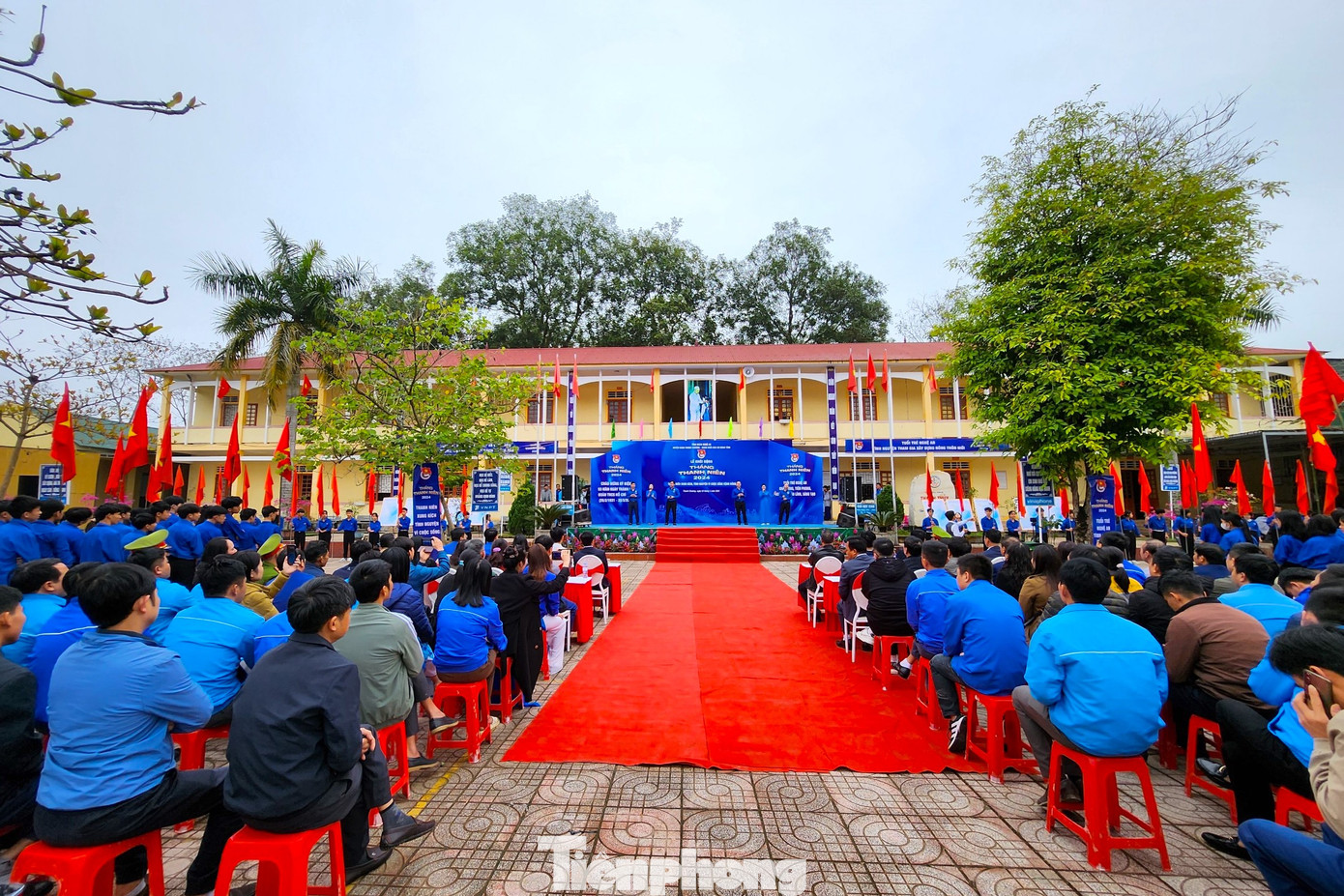 Sáng 3/3, tại xã biên giới Thanh Thủy (huyện Thanh Chương, tỉnh Nghệ An), Huyện Đoàn Thanh Chương phối hợp với Đoàn Khối các cơ quan tỉnh Nghệ An tổ chức Lễ khởi động Tháng Thanh niên năm 2024. Sáng 3/3, tại xã biên giới Thanh Thủy (huyện Thanh Chương, tỉnh Nghệ An), Huyện Đoàn Thanh Chương phối hợp với Đoàn Khối các cơ quan tỉnh Nghệ An tổ chức Lễ khởi động Tháng Thanh niên năm 2024.