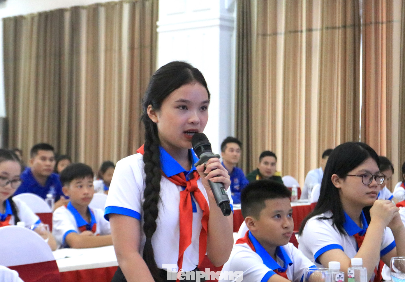 Nhiều vấn đề "nóng" đã được các thanh thiếu nhi đặt câu hỏi tại Hội nghị.
