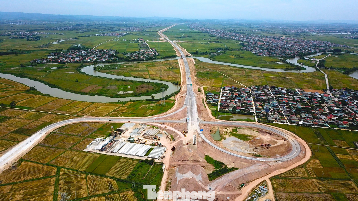 Tuyến đường sẽ rút ngắn hành trình từ thủ đô Hà Nội đến các tỉnh Bắc Trung Bộ. Đặc biệt, tuyến đường sẽ giảm thời gian di chuyển giữa 2 tỉnh Thanh Hóa và Nghệ An từ 3 giờ đồng hồ xuống chỉ còn 1,5 giờ.