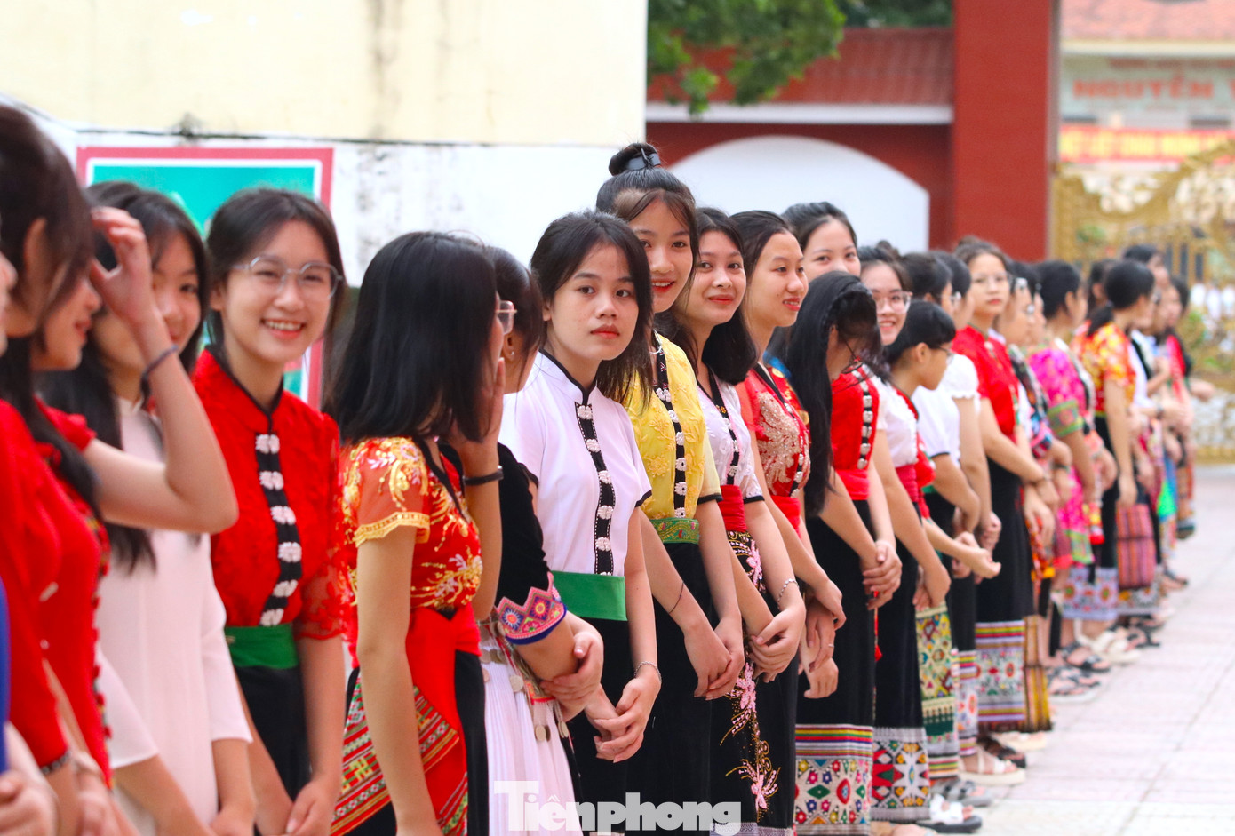 Các học sinh của trường là các em đồng bào dân tộc thiểu số trên địa bàn tỉnh Nghệ An.