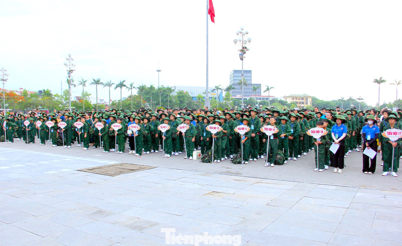 Lớp “Học kỳ trong quân đội tỉnh Nghệ An năm 2024” được tổ chức từ ngày 1/6-9/6 tại Trường Quân sự Quân khu 4 (huyện Nam Đàn) với gần 400 học viên đến từ các đơn vị trong và ngoài tỉnh.