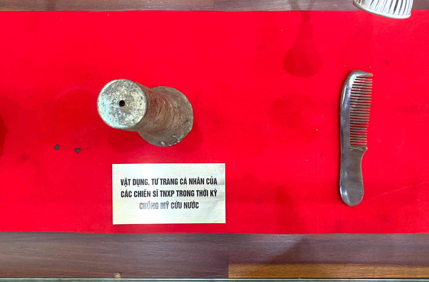 Vật dụng, tư trang cá nhân của các thanh niên xung phong được lưu giữ tại bảo tàng. Vật dụng, tư trang cá nhân của các thanh niên xung phong được lưu giữ tại bảo tàng.