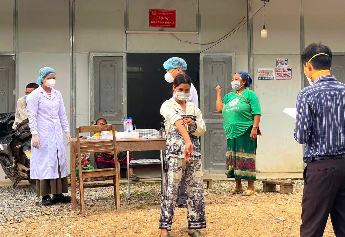 Hiện 119 người tiếp xúc gần với ca bệnh đang được cách ly y tế tại nhà trong vòng 14 ngày. Hiện 119 người tiếp xúc gần với ca bệnh đang được cách ly y tế tại nhà trong vòng 14 ngày.