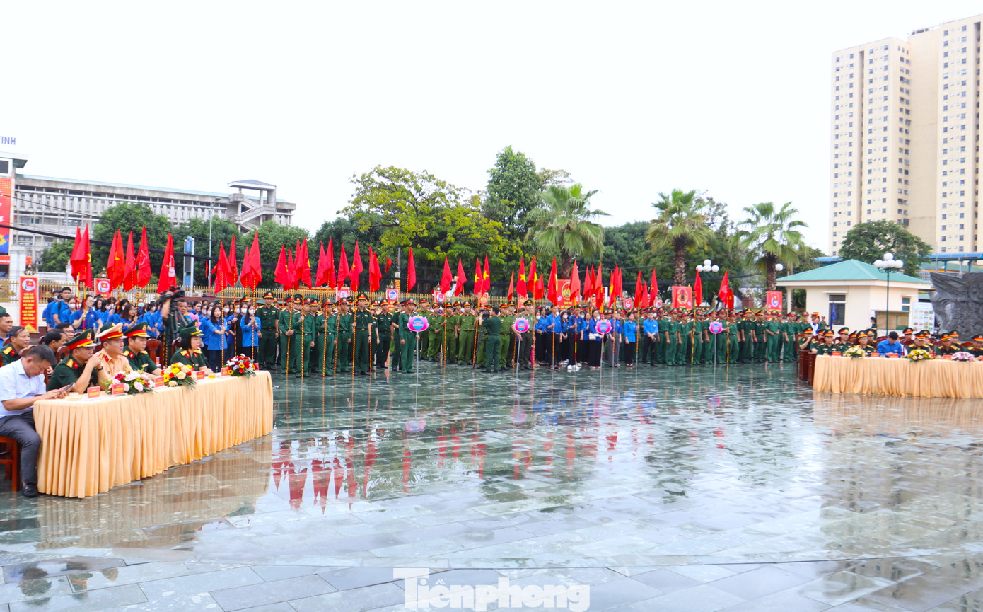 Các đại biểu và đoàn viên thanh niên tham dự ngày hội. Các đại biểu và đoàn viên thanh niên tham dự ngày hội.