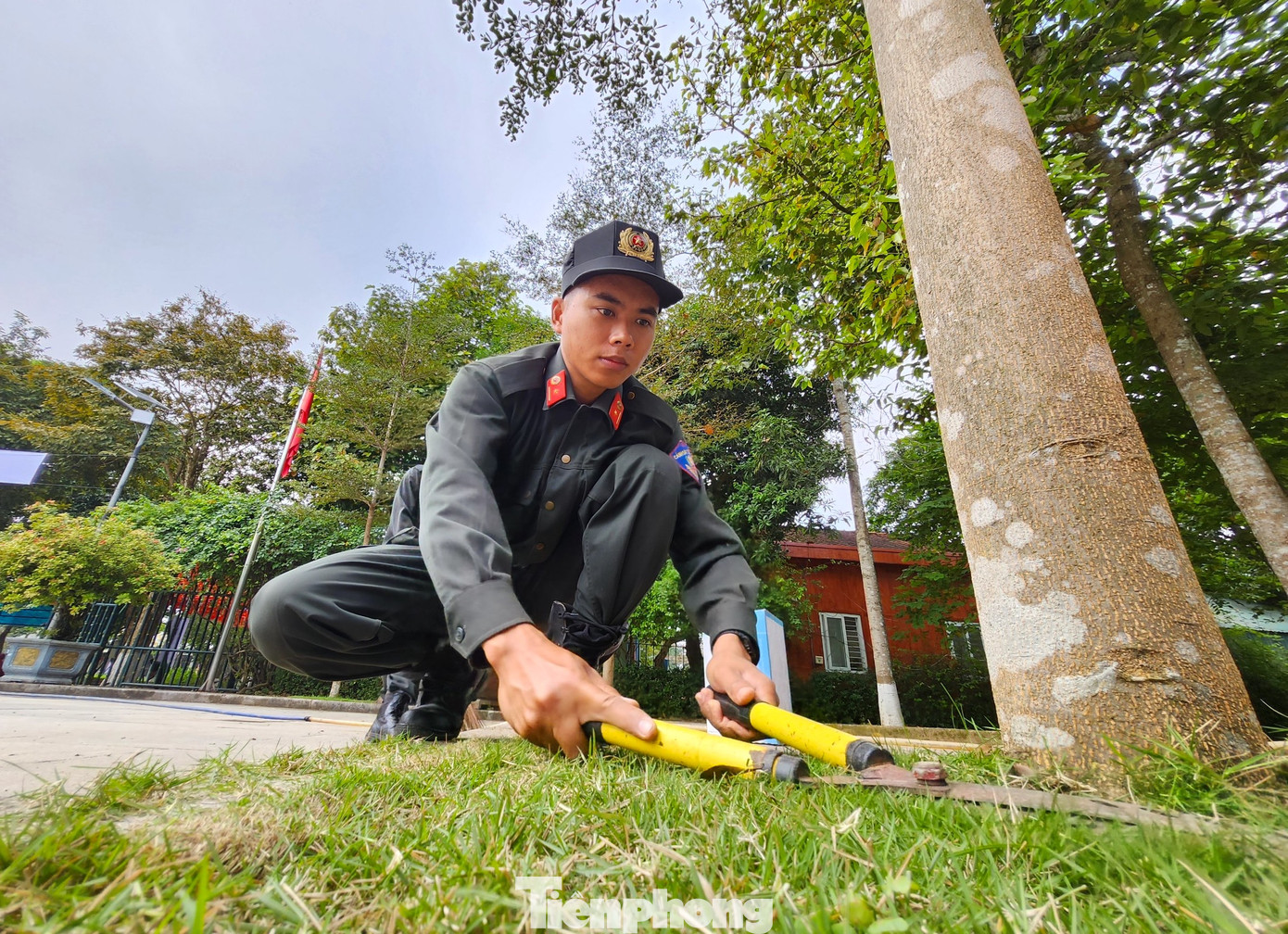 Được biết, việc tổng dọn vệ sinh tại Khu Di tích Quốc gia đặc biệt Kim Liên sẽ được thực hiện trong 2 ngày 20 và 21/1.