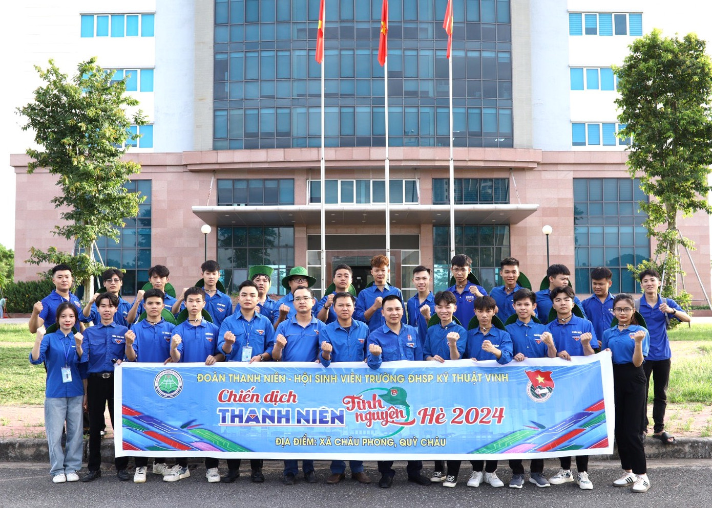 Chiến dịch “Mùa hè xanh” là 1 trong 4 chiến dịch nhánh của Chiến dịch Thanh niên tình nguyện Hè 2024. Tại tỉnh Nghệ An, chiến dịch diễn ra với phương châm rộng khắp - an toàn - hiệu quả - bền vững.