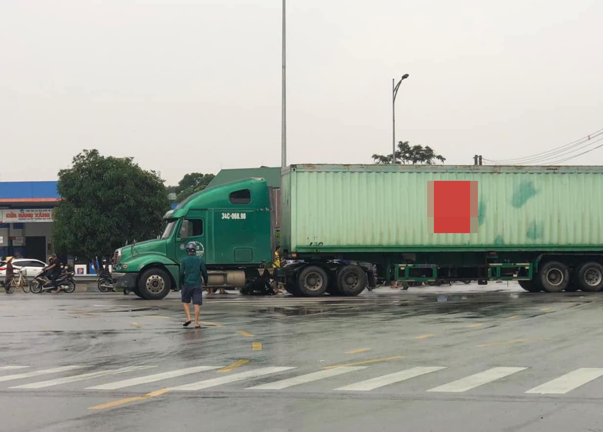 Hiện trường vụ tai nạn thương tâm. Hiện trường vụ tai nạn thương tâm.