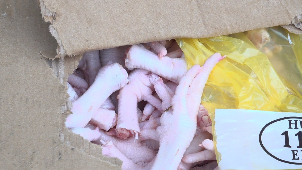 Số thực phẩm này không rõ nguồn gốc xuất xứ.