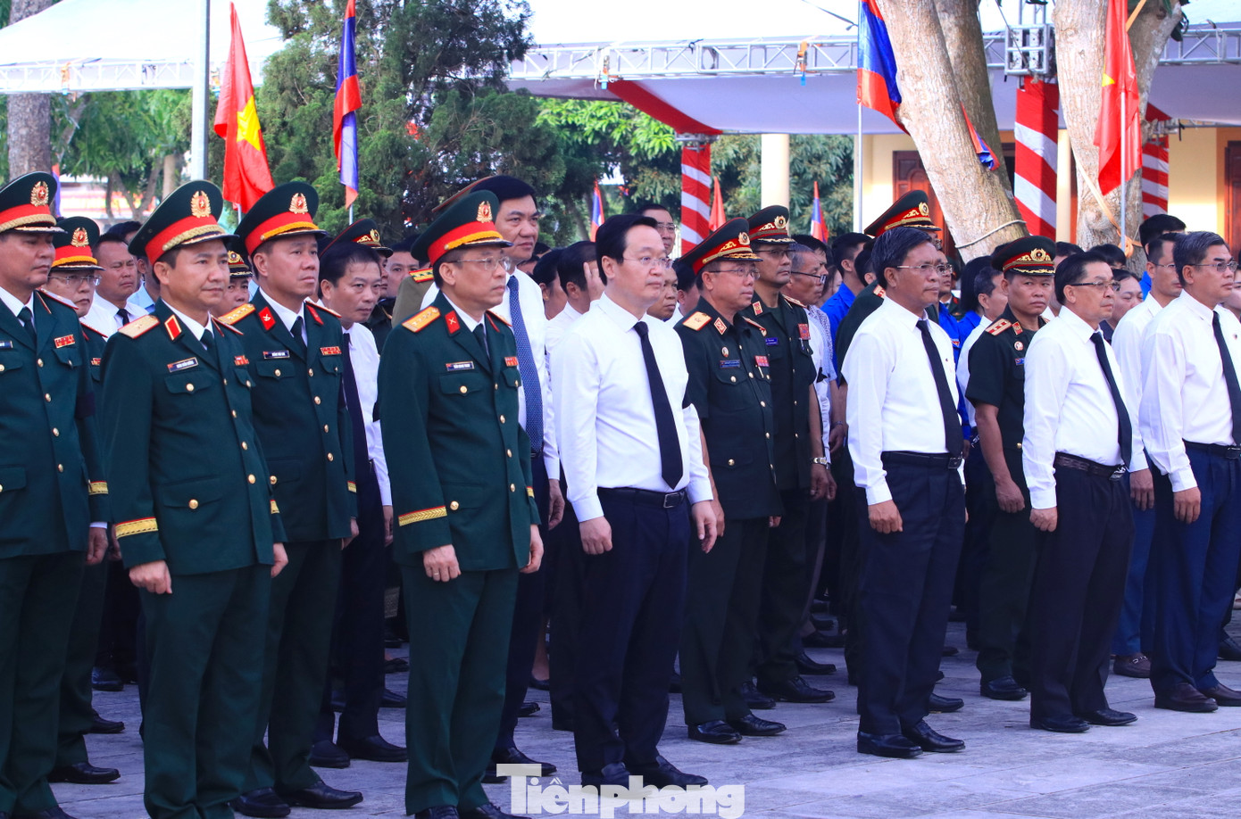 Đọc điếu văn tại buổi lễ, ông Phùng Thành Vinh - Phó Chủ tịch UBND tỉnh Nghệ An - nhắc lại trong những năm tháng chiến đấu bảo vệ Tổ quốc và làm nghĩa vụ quốc tế cao cả trên đất nước Lào anh em, quân tình nguyện và chuyên gia Việt Nam đã được Đảng, chính quyền, lực lượng vũ trang và Nhân dân các bộ tộc Lào cùng chiến đấu và chiến thắng kẻ thù chung của hai dân tộc.