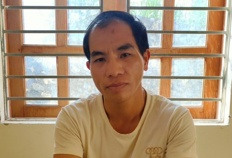 Và Bá Xểnh tại cơ quan công an.