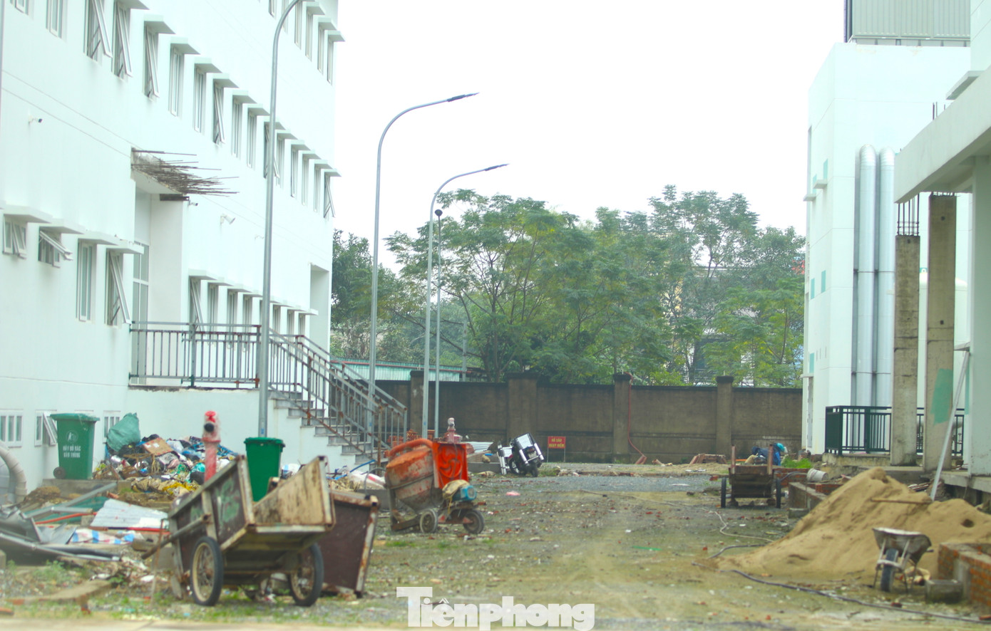 Bệnh viện Hữu nghị đa khoa Nghệ An giai đoạn 2 được xây dựng với tiêu chuẩn Bệnh viện cao cấp. Bệnh viện nằm ở mặt tiền Đại lộ Lênin thuộc xóm 14, xã Nghi Phú (thành phố Vinh, Nghệ An). Khối nhà chính của dự án gồm 8 tầng nổi, 1 tầng hầm và 1 tầng áp mái. Ngoài ra còn có khối nhà dinh dưỡng, kiểm soát nhiễm khuẩn và các khối nhà kỹ thuật được xây dựng phía sau.