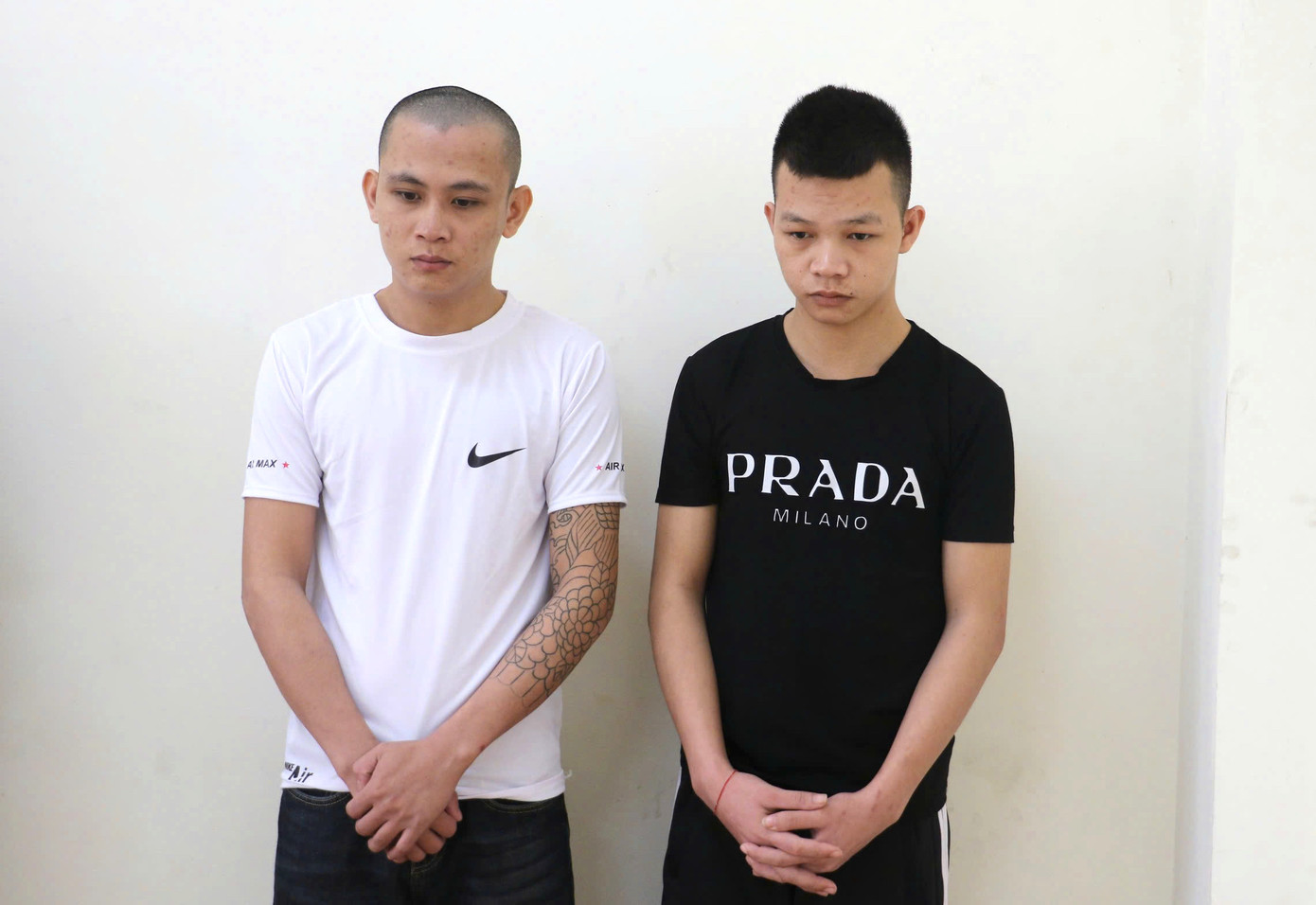 Hai đối tượng Vi Văn Linh và Kha Văn Úc.