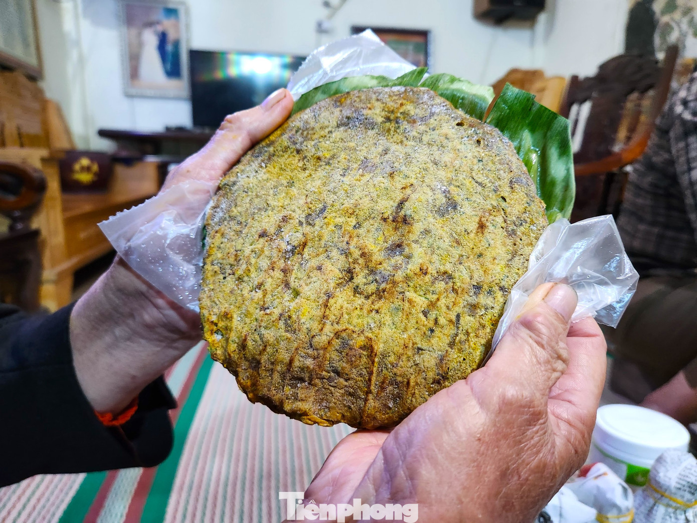 Rươi có giá trị dinh dưỡng cao và có thể chế biến thành nhiền món ngon đặc sản đắt tiền như chả rươi, rươi rán trứng, rươi xào, rươi nấu canh...