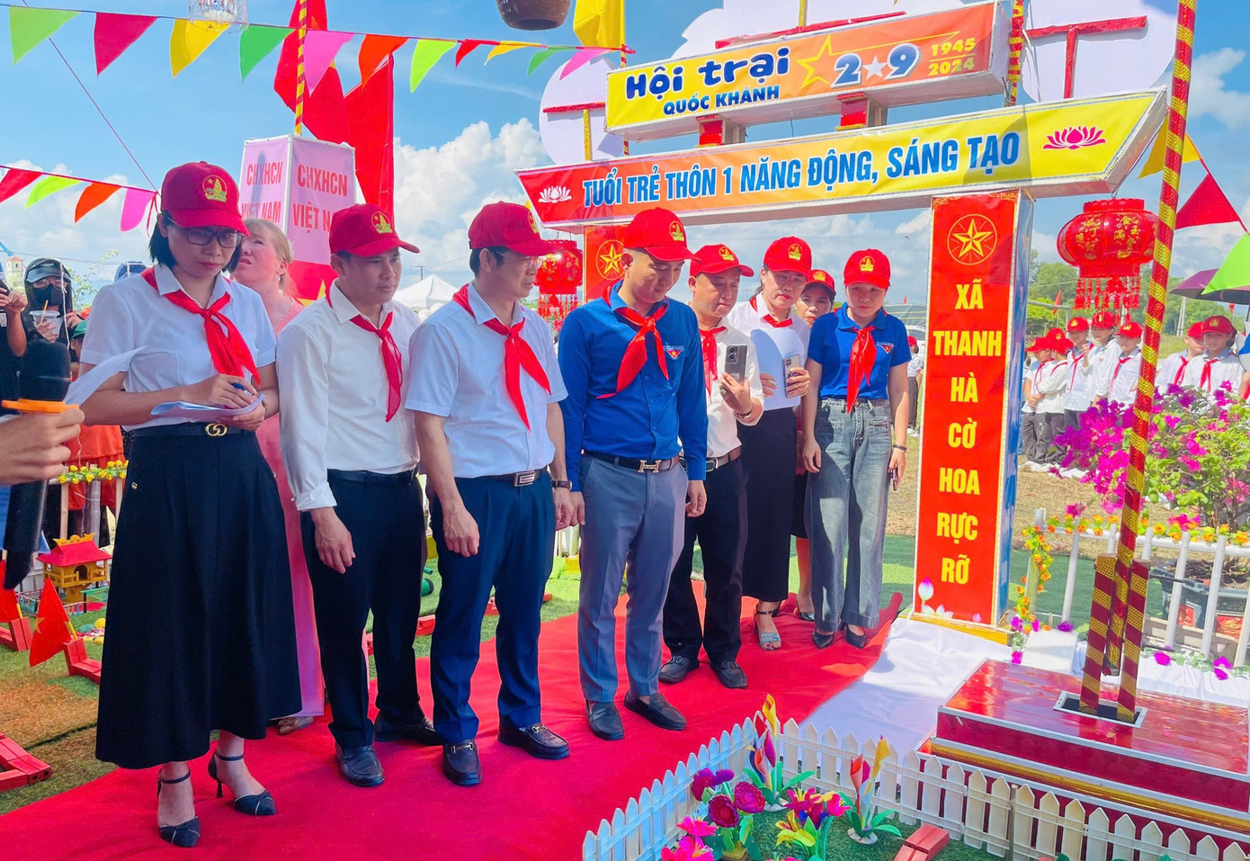 Những khu trại được các đoàn viên thanh niên, đội viên từng xóm ở xã Thanh Hà thiết kế đẹp mắt, mang đến một không khí vui tươi sôi động.